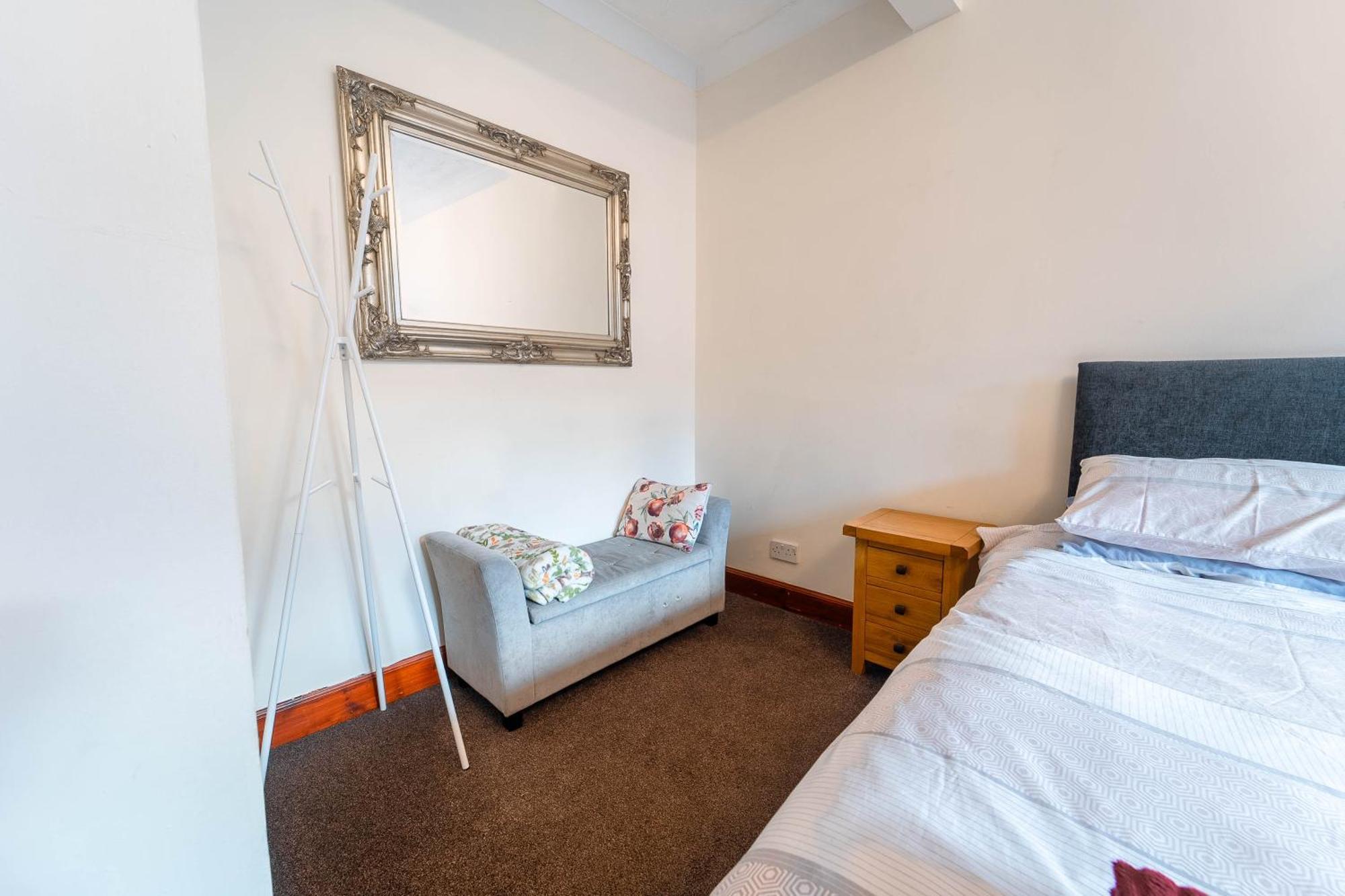 Prime Location Rooms In High Street Fort William Exterior foto